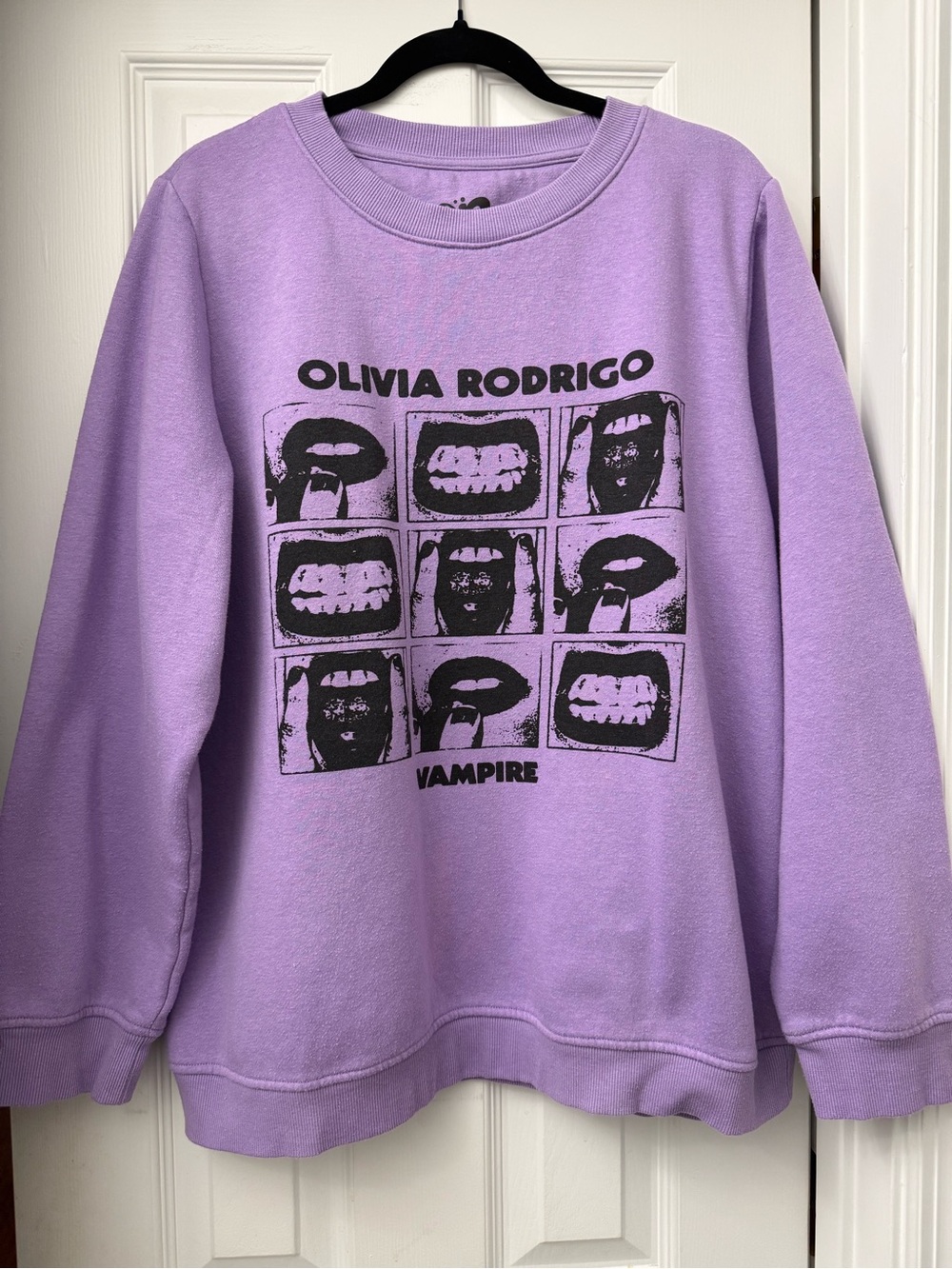 Olivia Rodrigo Vampire Graphic Sweatshirt XXL Purple Guts Tour Crewneck